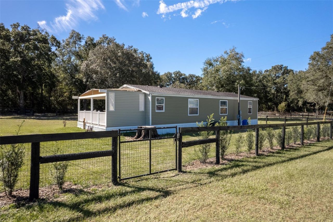 20221 SW 5th Place, Dunnellon, FL 34431 Photo