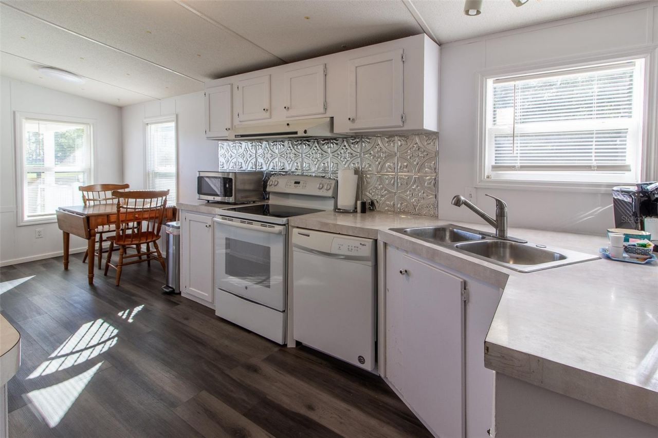 20221 SW 5th Place, Dunnellon, FL 34431 Photo