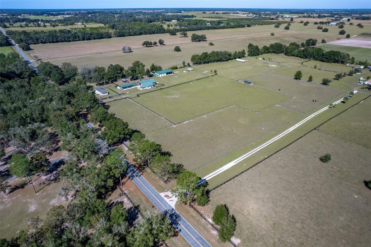 20221 SW 5th Place, Dunnellon, FL 34431 Photo