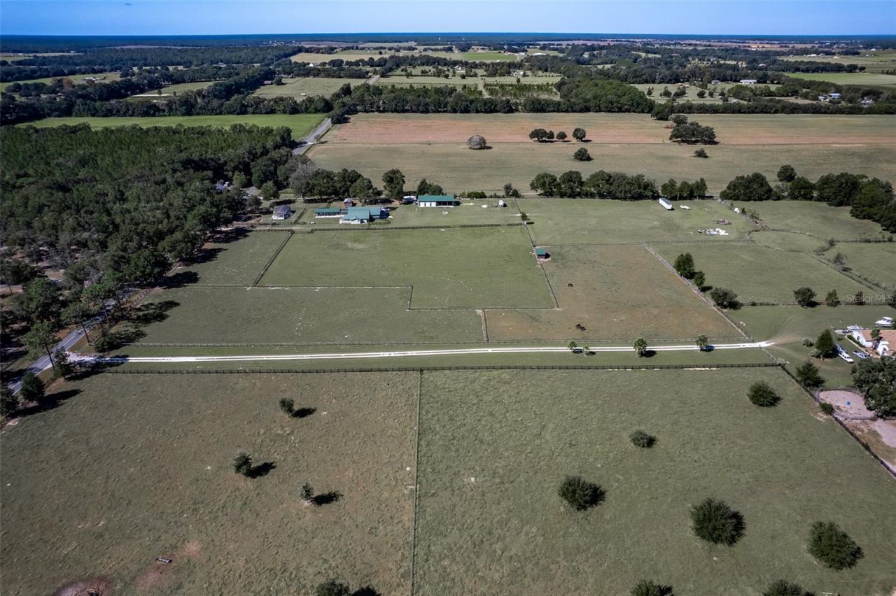 20221 SW 5th Place, Dunnellon, FL 34431 Photo