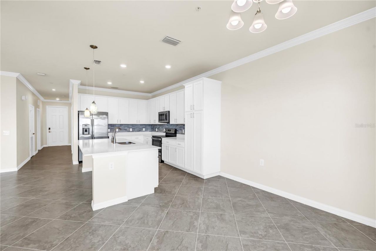 1030 Tidewater Shores Loop, Unit 406, Bradenton, FL 34208 Photo