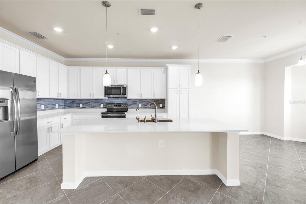 1030 Tidewater Shores Loop, Unit 406, Bradenton, FL 34208 Photo