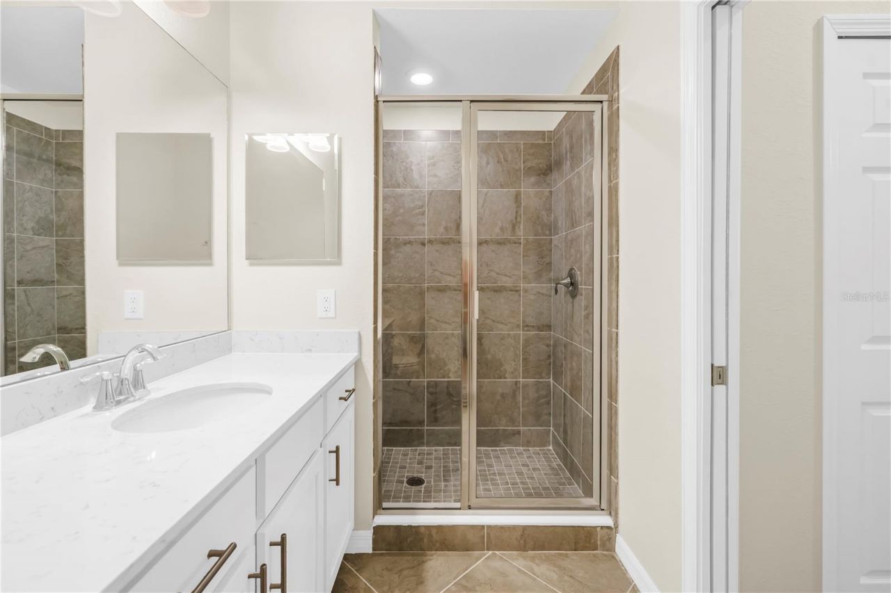 1030 Tidewater Shores Loop, Unit 406, Bradenton, FL 34208 Photo