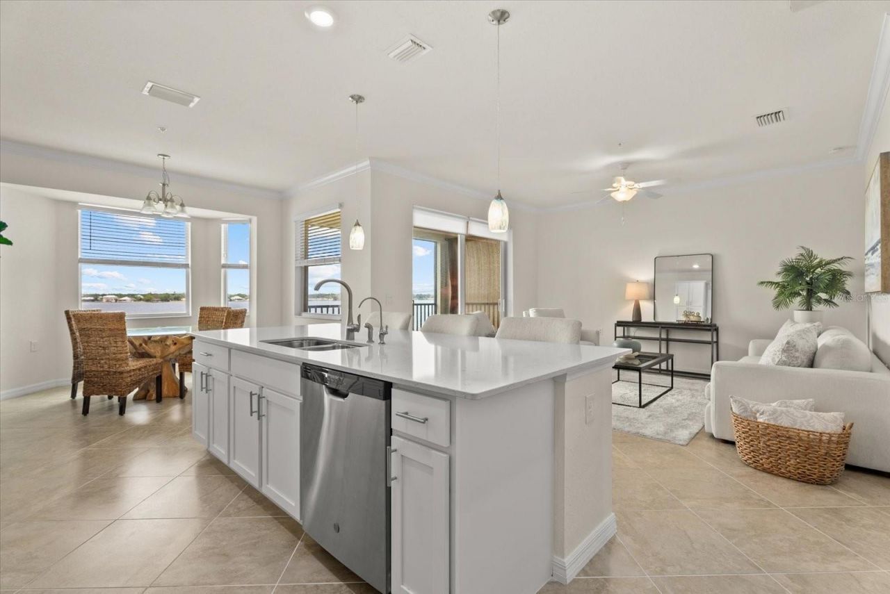 1030 Tidewater Shores Loop, Unit 406, Bradenton, FL 34208 Photo
