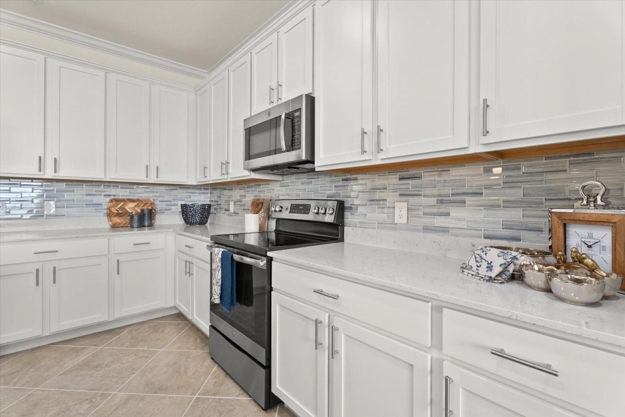 1030 Tidewater Shores Loop, Unit 406, Bradenton, FL 34208 Photo