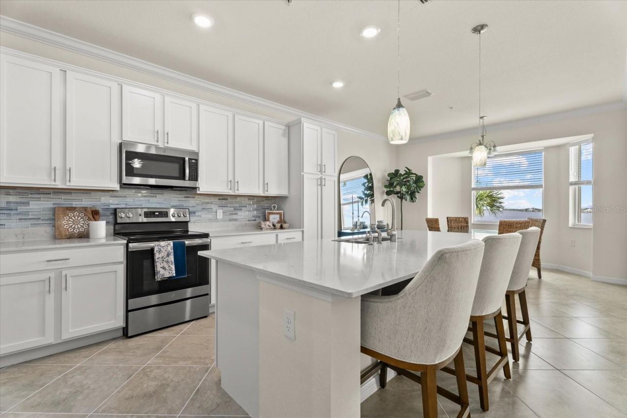 1030 Tidewater Shores Loop, Unit 406, Bradenton, FL 34208 Photo