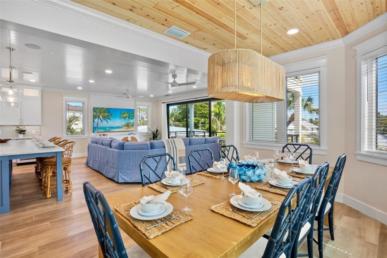 135 Avenida Veneccia, Sarasota, FL 34242 Photo