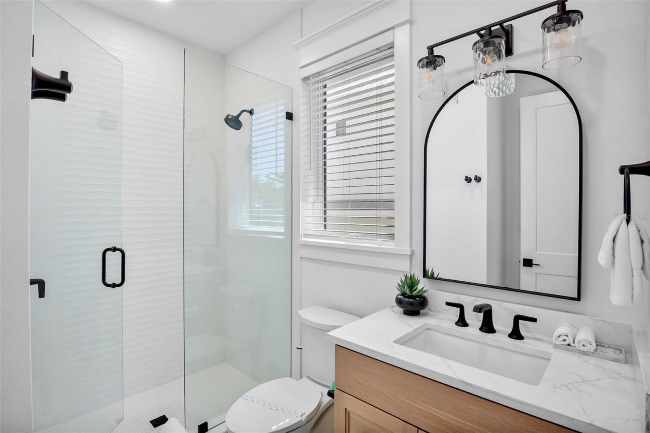 135 Avenida Veneccia, Sarasota, FL 34242 Photo