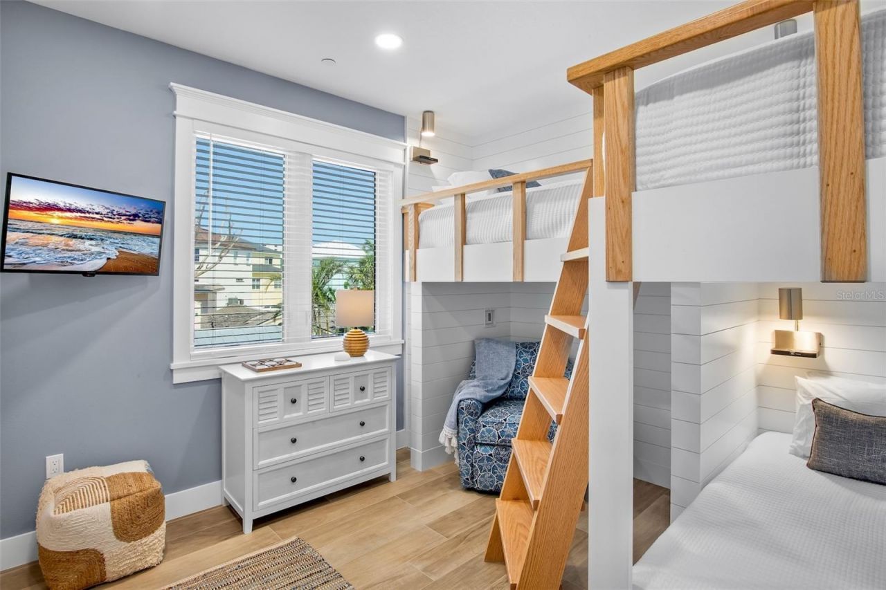 135 Avenida Veneccia, Sarasota, FL 34242 Photo