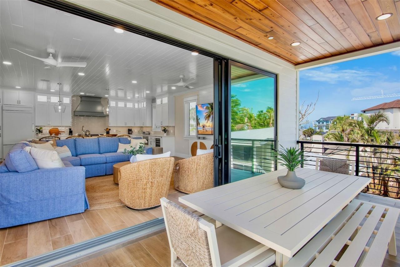 135 Avenida Veneccia, Sarasota, FL 34242 Photo