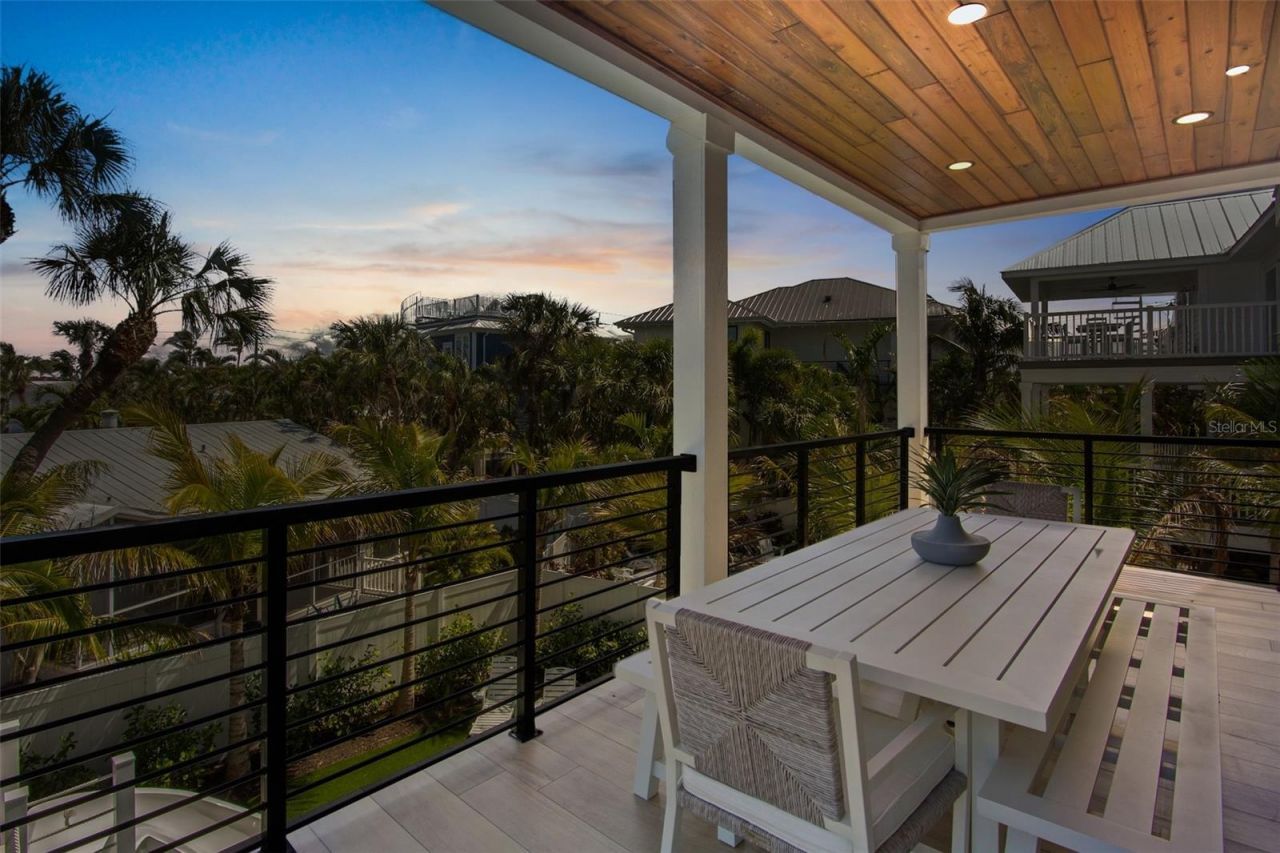 135 Avenida Veneccia, Sarasota, FL 34242 Photo