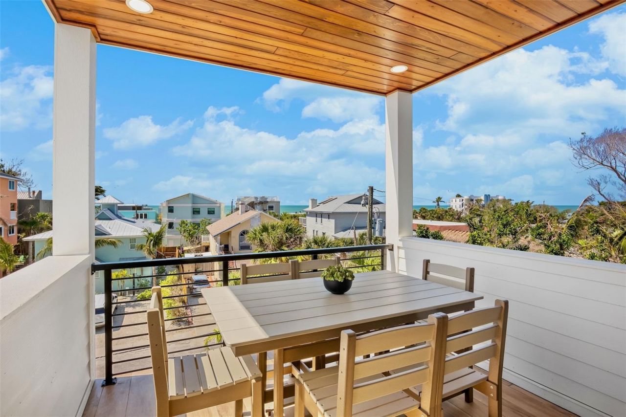 135 Avenida Veneccia, Sarasota, FL 34242 Photo