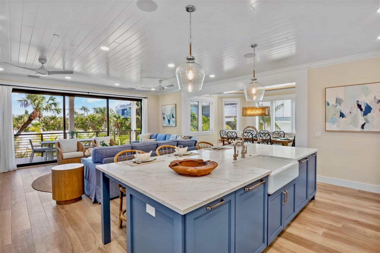 135 Avenida Veneccia, Sarasota, FL 34242 Photo