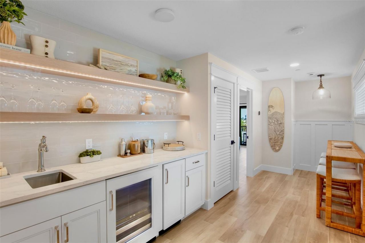 135 Avenida Veneccia, Sarasota, FL 34242 Photo