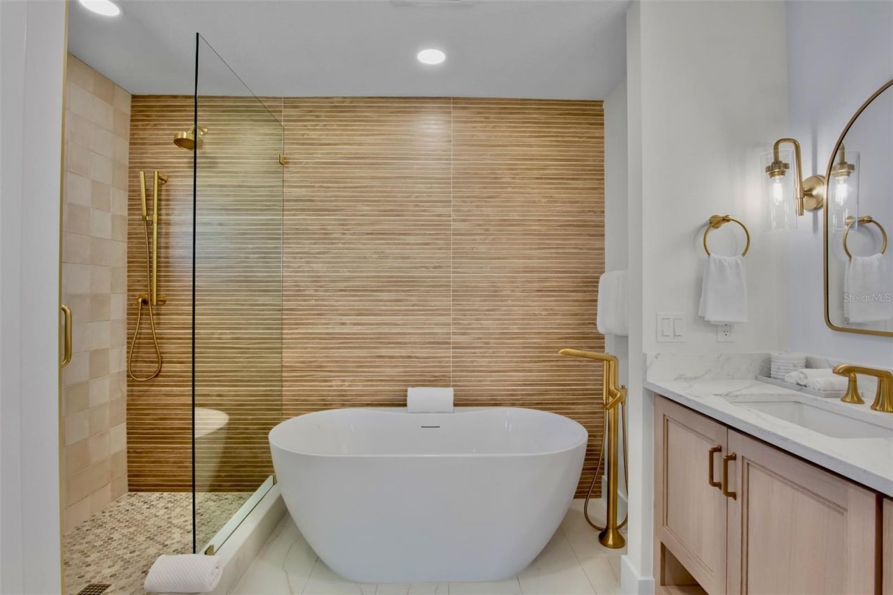 135 Avenida Veneccia, Sarasota, FL 34242 Photo