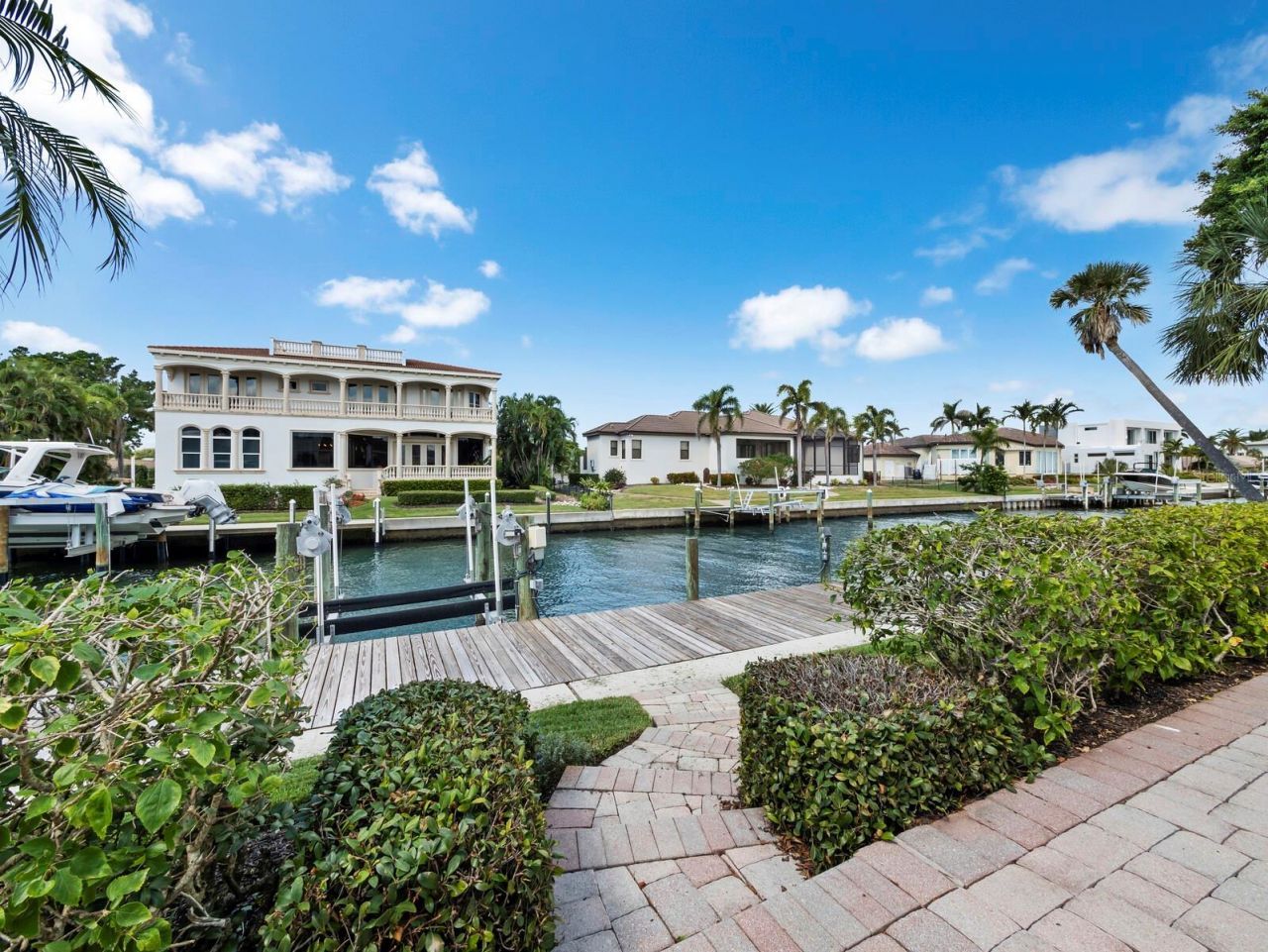573 Spinnaker Lane, Longboat Key, FL 34228 Photo