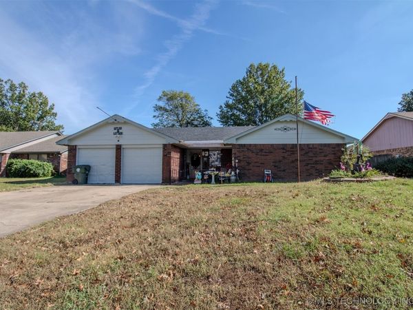 704 Foltz Lane, Muskogee, OK 74403