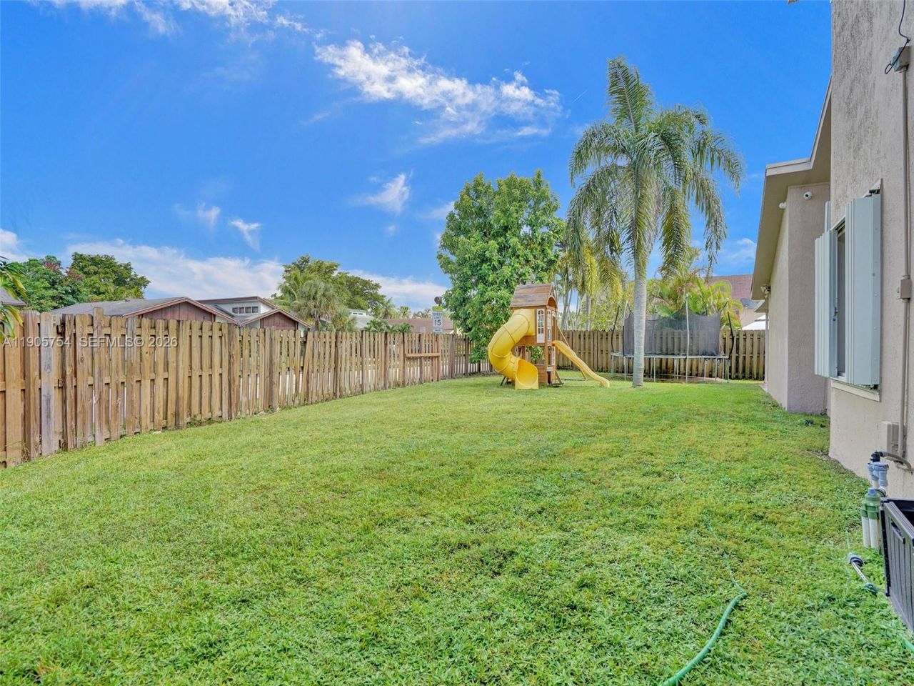 9700 NW 33rd St, Unit 9700, Sunrise, FL 33351 Photo