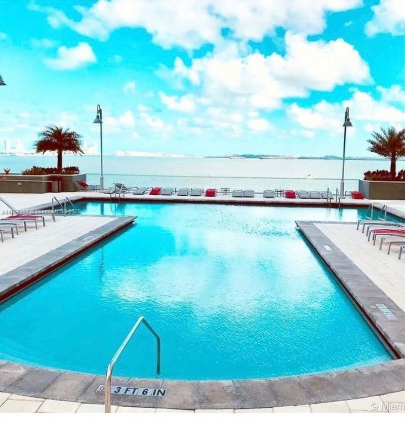 1155 Brickell Bay Dr, Unit 705, Miami, FL 33131 Photo