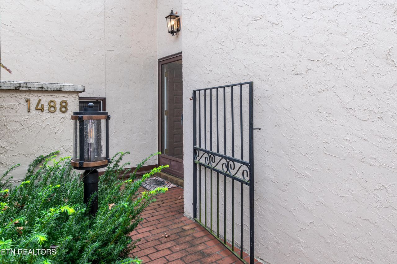 1488 Touraine Place, Knoxville, TN 37919 Main Photo