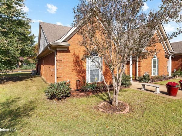 833 N Martin Circle, Hernando, MS 38632