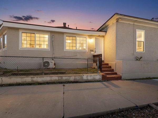 520 Iron Avenue SE, Albuquerque, NM 87102