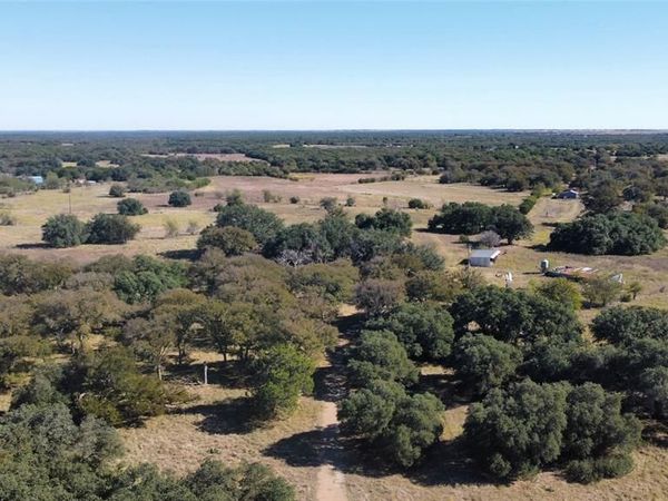 1383 County Road 1110 , Meridian, TX 76665