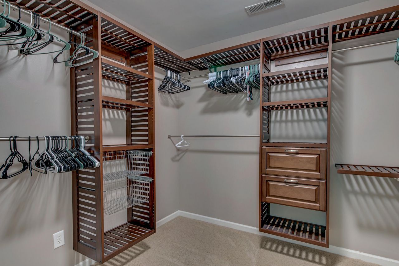 208 Woodbrook Way Photo 23