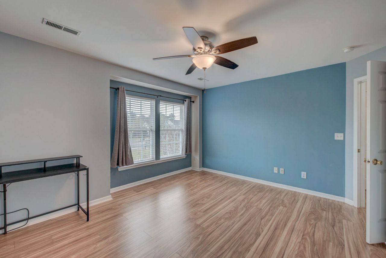 208 Woodbrook Way Photo 25