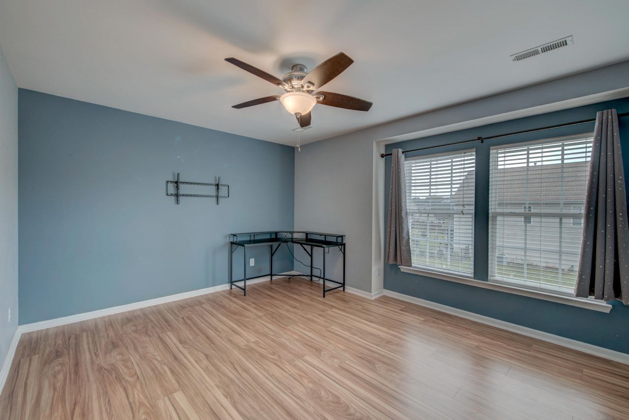208 Woodbrook Way Photo 26