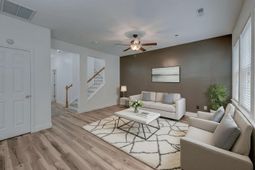 208 Woodbrook Way photo 4