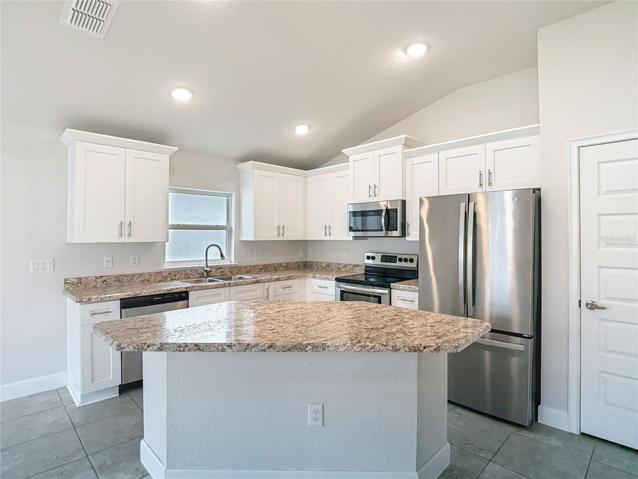 14917 Tropical Violet Way, Wimauma, FL 33598 Photo