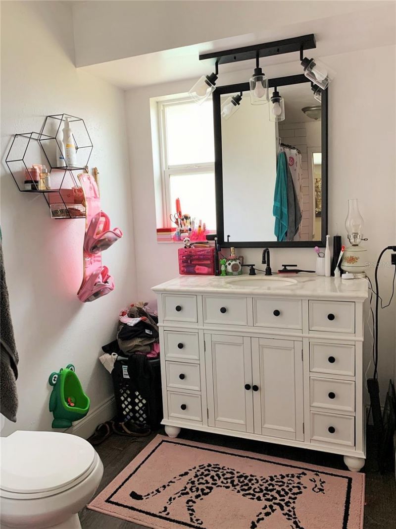 3301 39th Street N, Saint Petersburg, FL 33713 Photo