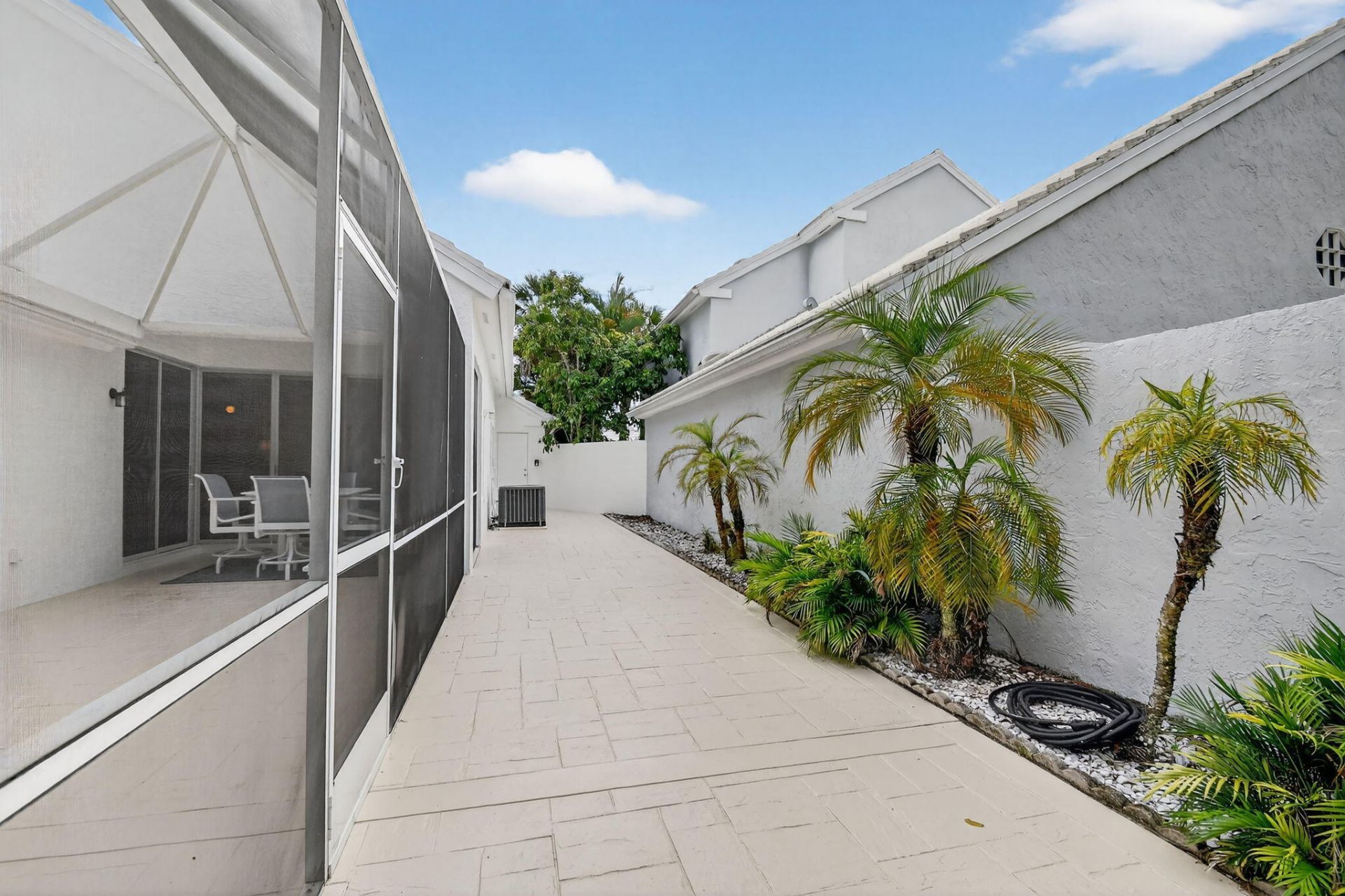 9333 Heathridge Drive, West Palm Beach, FL 33411 Photo