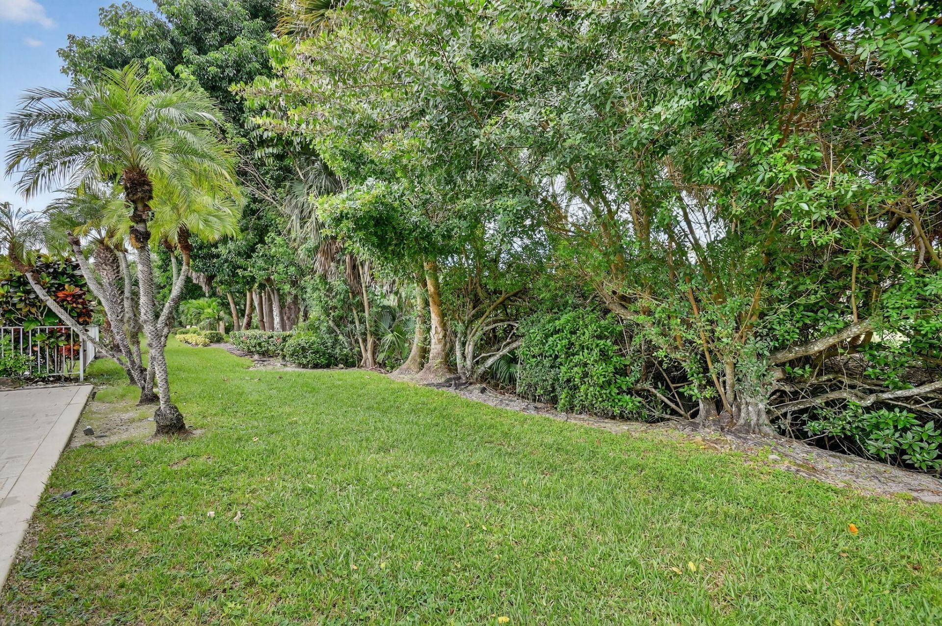 9333 Heathridge Drive, West Palm Beach, FL 33411 Photo