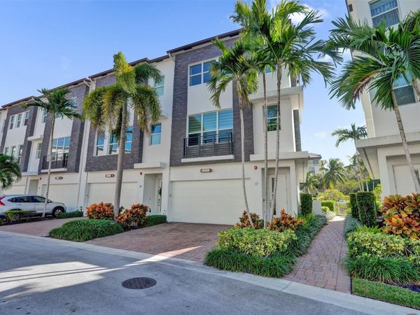 2900 NE 12th Terrace, Unit 17, Oakland Park, FL 33334
