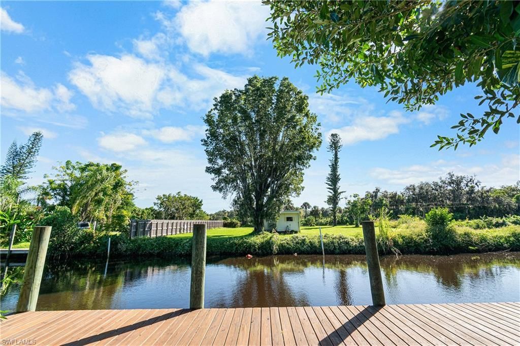 2256 Marina Park Dr, Fort Myers, FL 33905 Photo