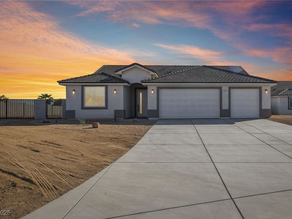 6761 S Sandpebble Street, Pahrump, NV 89061