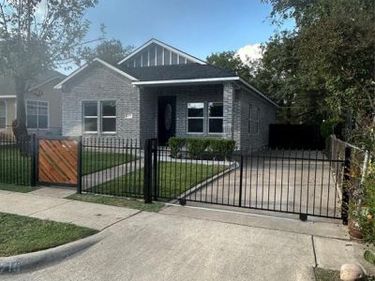 2715 Grafton Avenue, Dallas, TX 75211