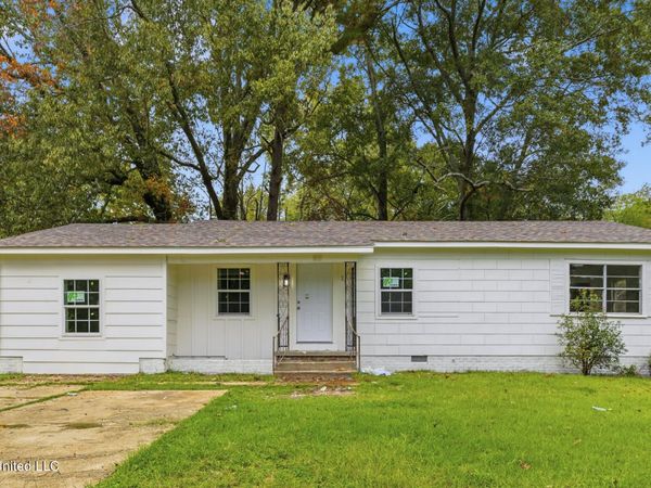 215 Windsor Drive, Jackson, MS 39209