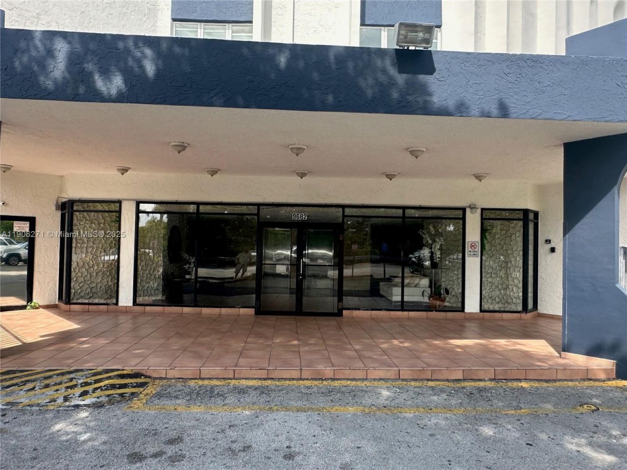 9682 Fontainebleau Blvd, Unit 114, Miami, FL 33172 Photo