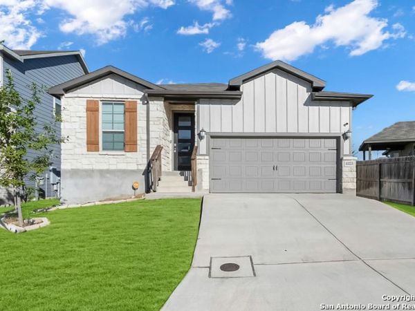 13223 Prospector Way, St Hedwig, TX 78152