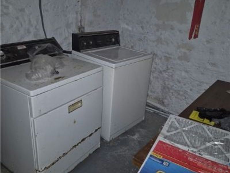 786 Parkwood Drive, Cleveland, OH 44108 Photo 37