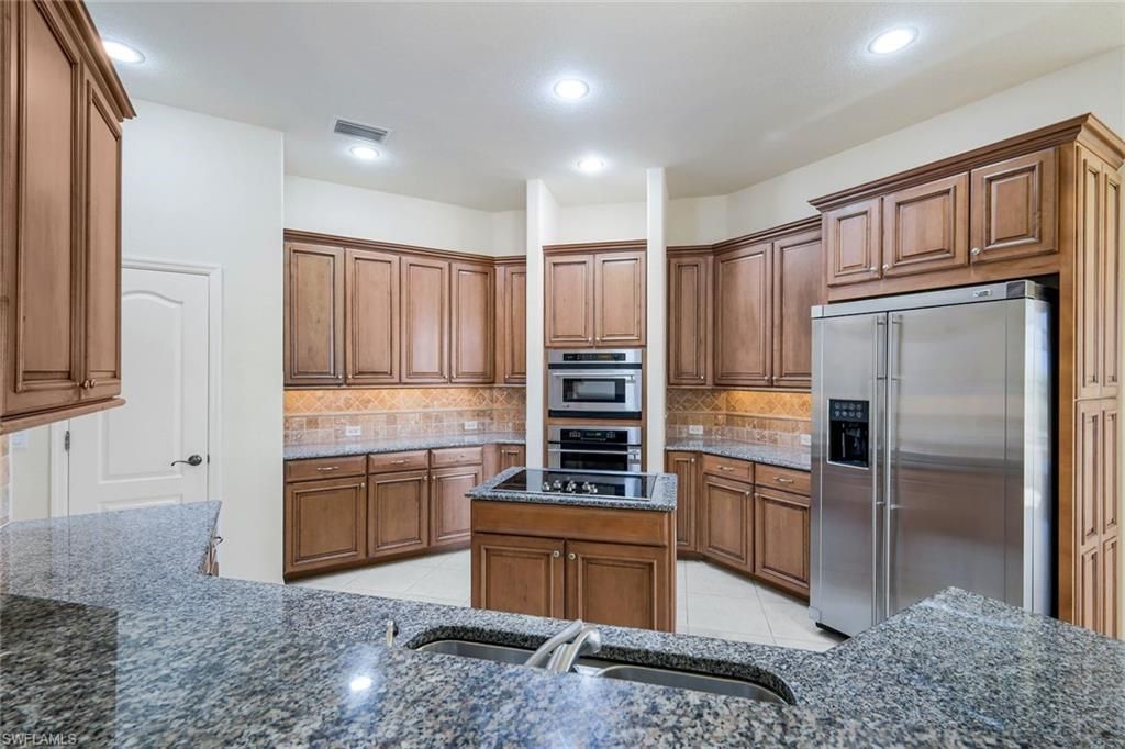 2832 SW 17th Ave, Cape Coral, FL 33914 Photo