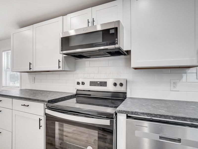 1896 Dyer Road, Grove City, OH 43123 Photo 5