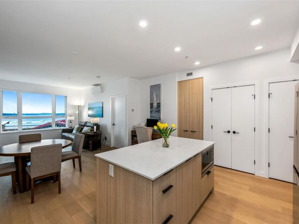 3564A Ryder Hesjedal Way, Unit 411, Colwood, BC V9C 0V3