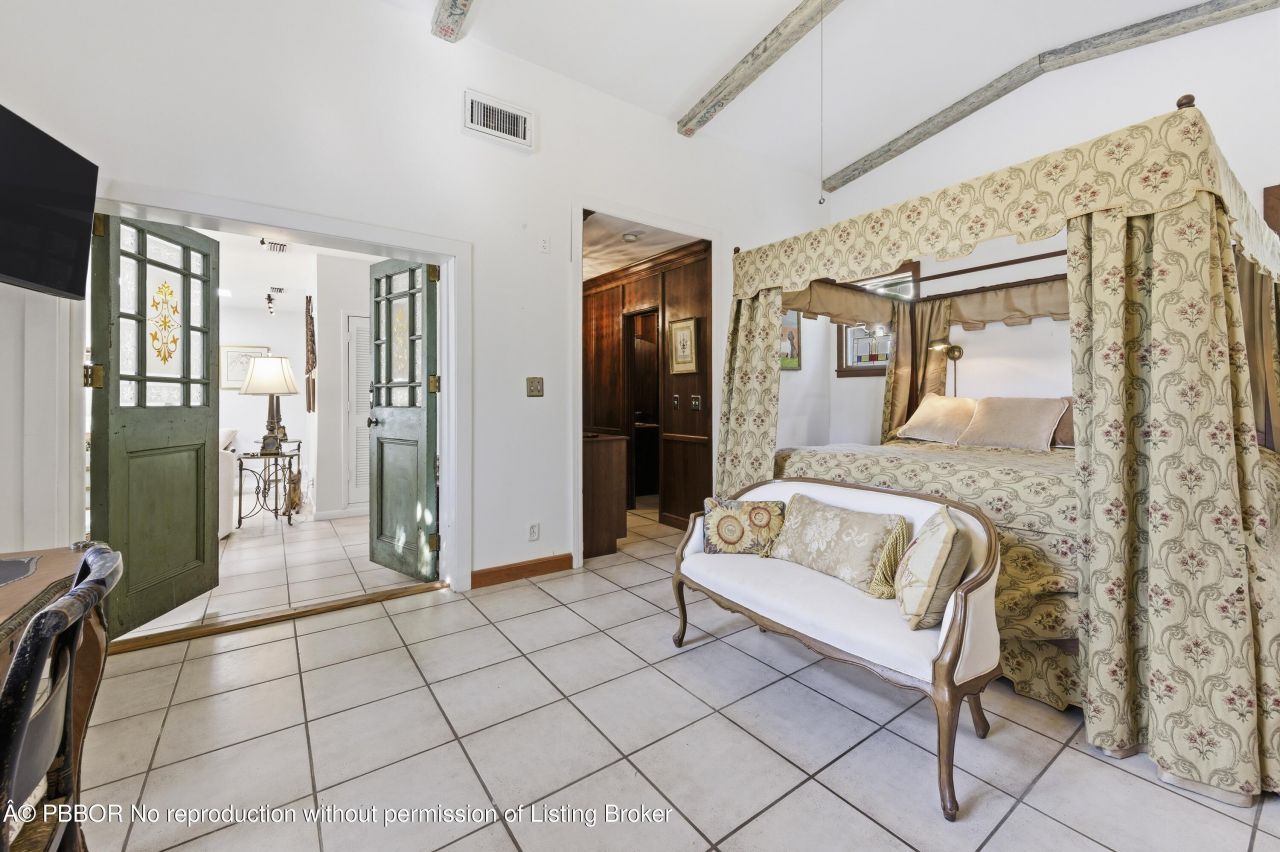 281 Granada Road, West Palm Beach, FL 33401 Photo