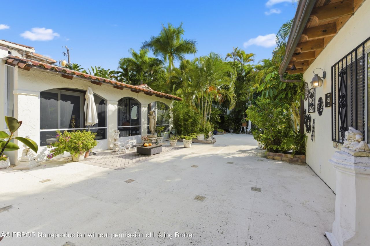 281 Granada Road, West Palm Beach, FL 33401 Photo