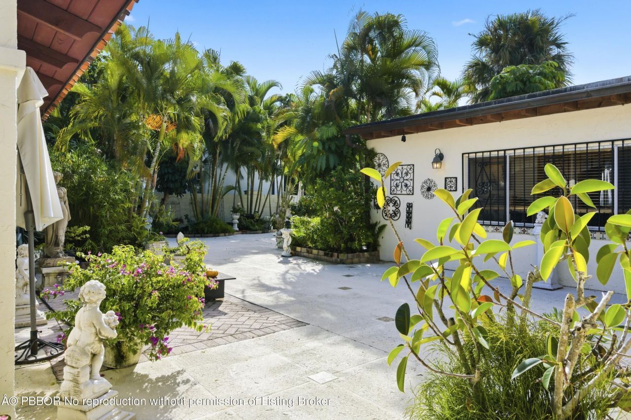 281 Granada Road, West Palm Beach, FL 33401 Photo