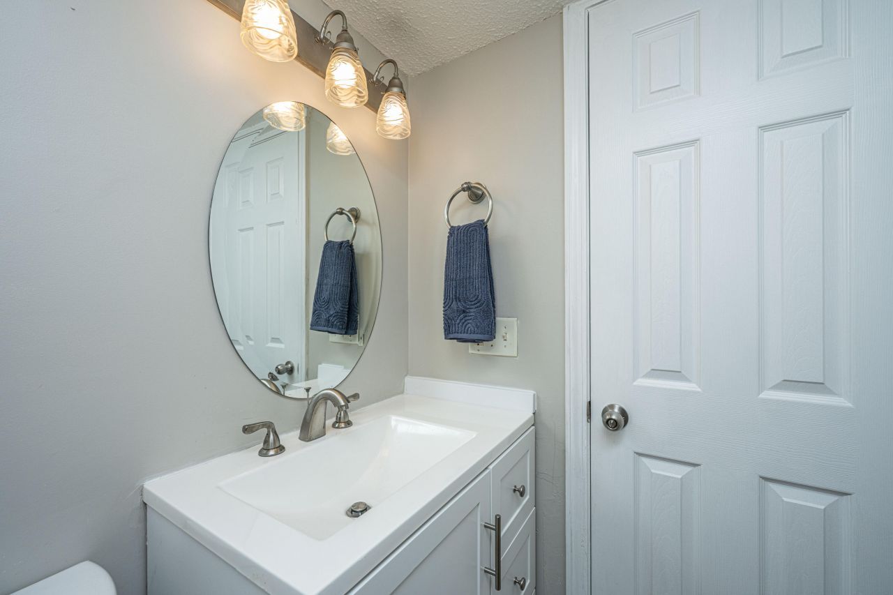 415 Parkdale Drive Photo 13